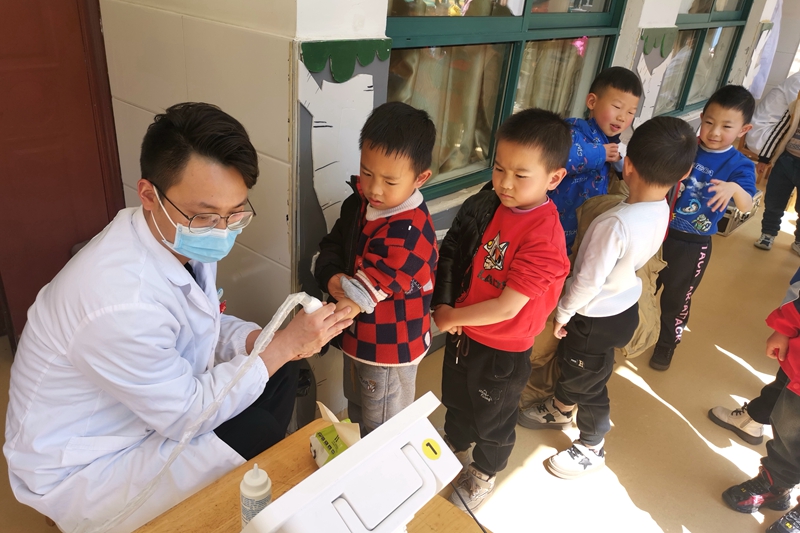 夷陵区妇幼保健院完成3872名乡镇幼儿健康体检
