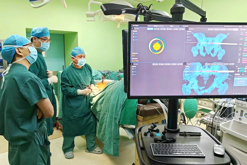 夷陵人民医院完成全市首例智能化骨盆复位机器人手术